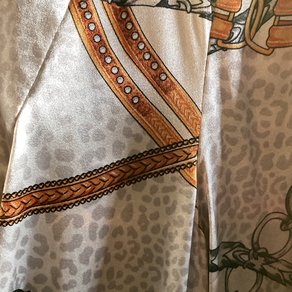 Cache Women's Blouse with Orange and White Pattern - Picture 2 of 2
